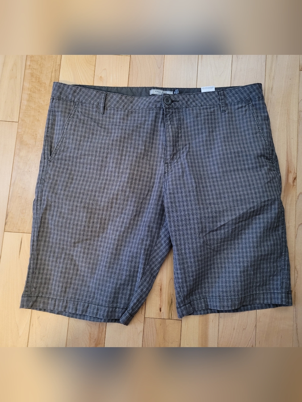 Marc Ecko men's size 36 gray shorts